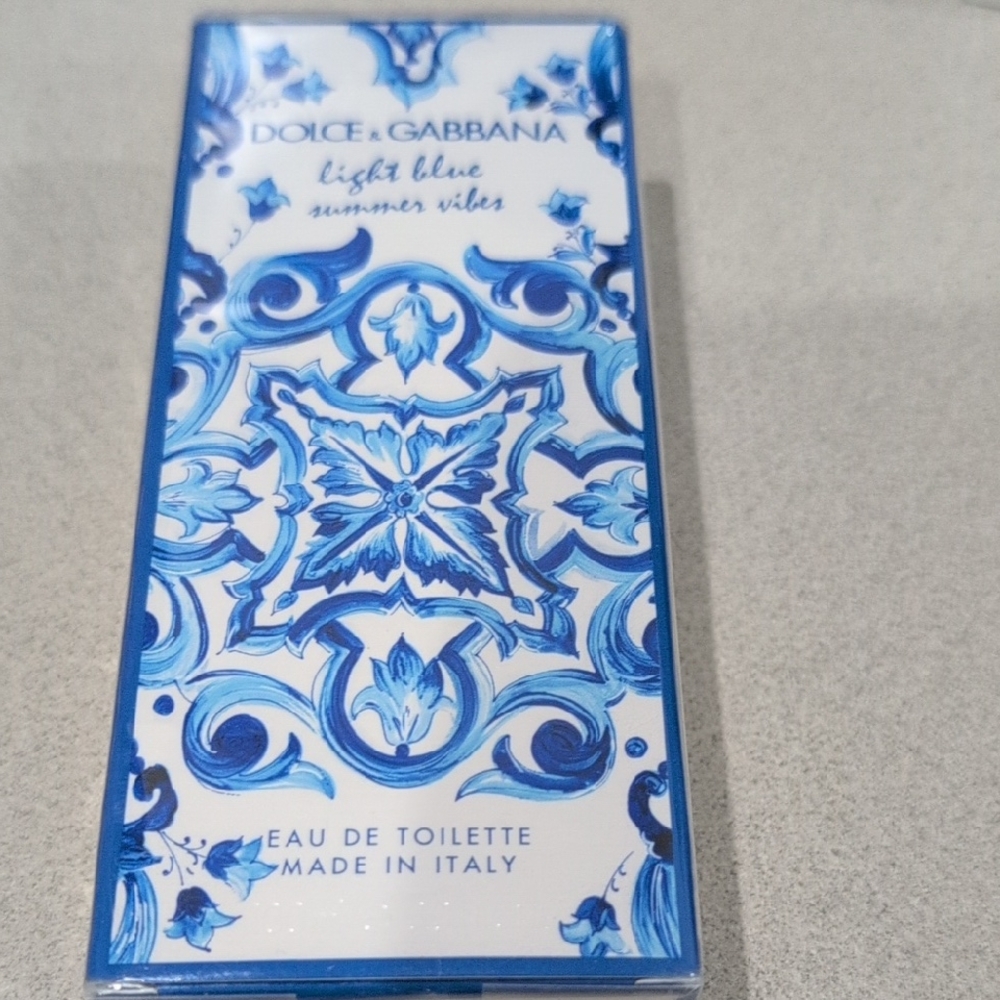 Dolce & Gabbana Light Blue Summer Vibes